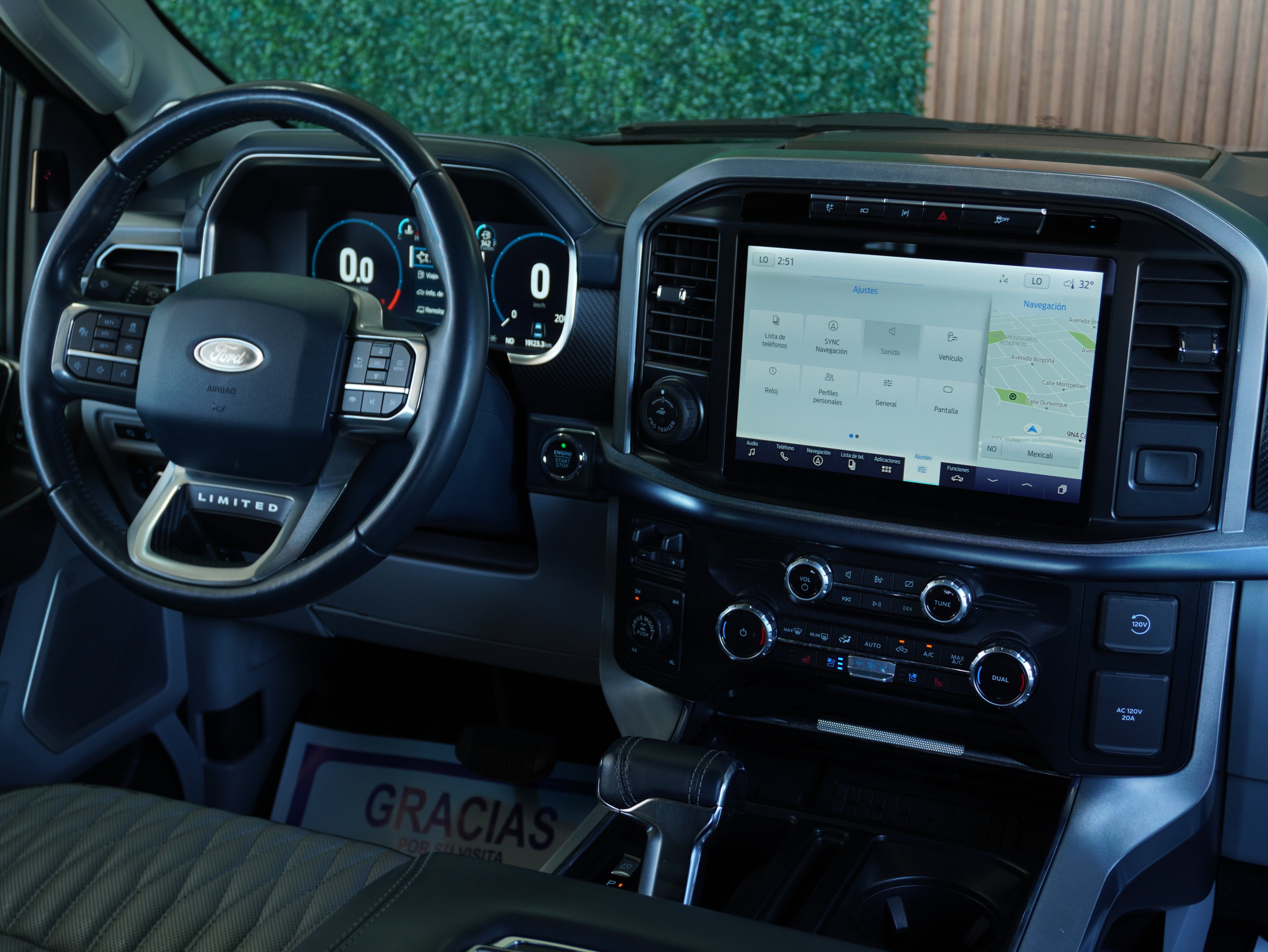 Ford Lobo Limited HEV 2023