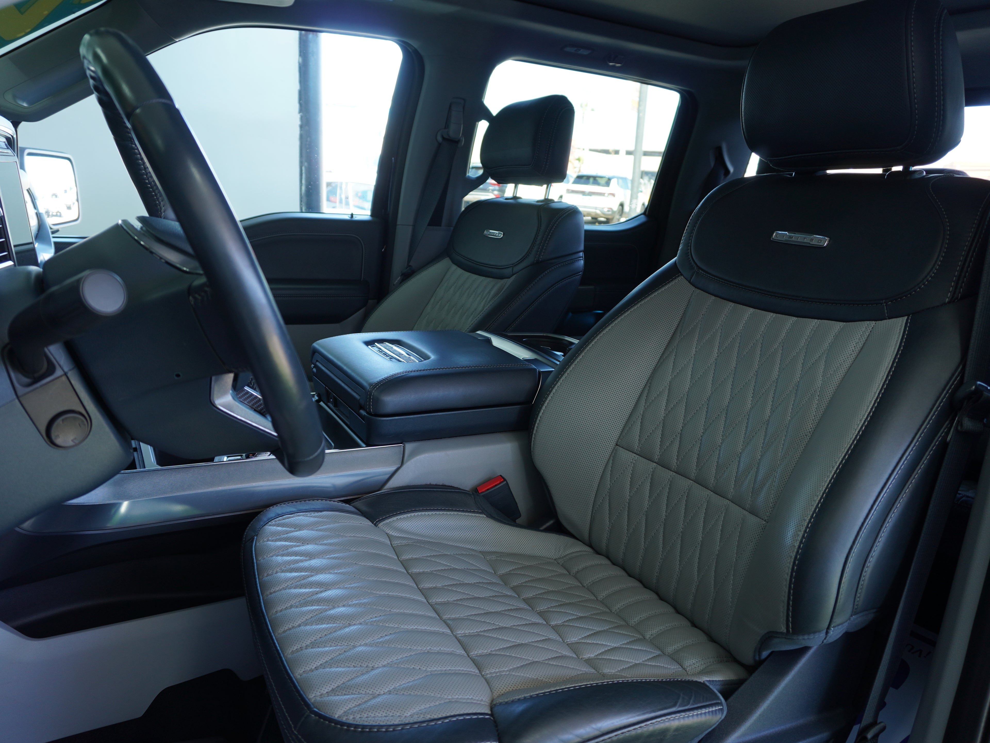 Ford Lobo Limited HEV 2023