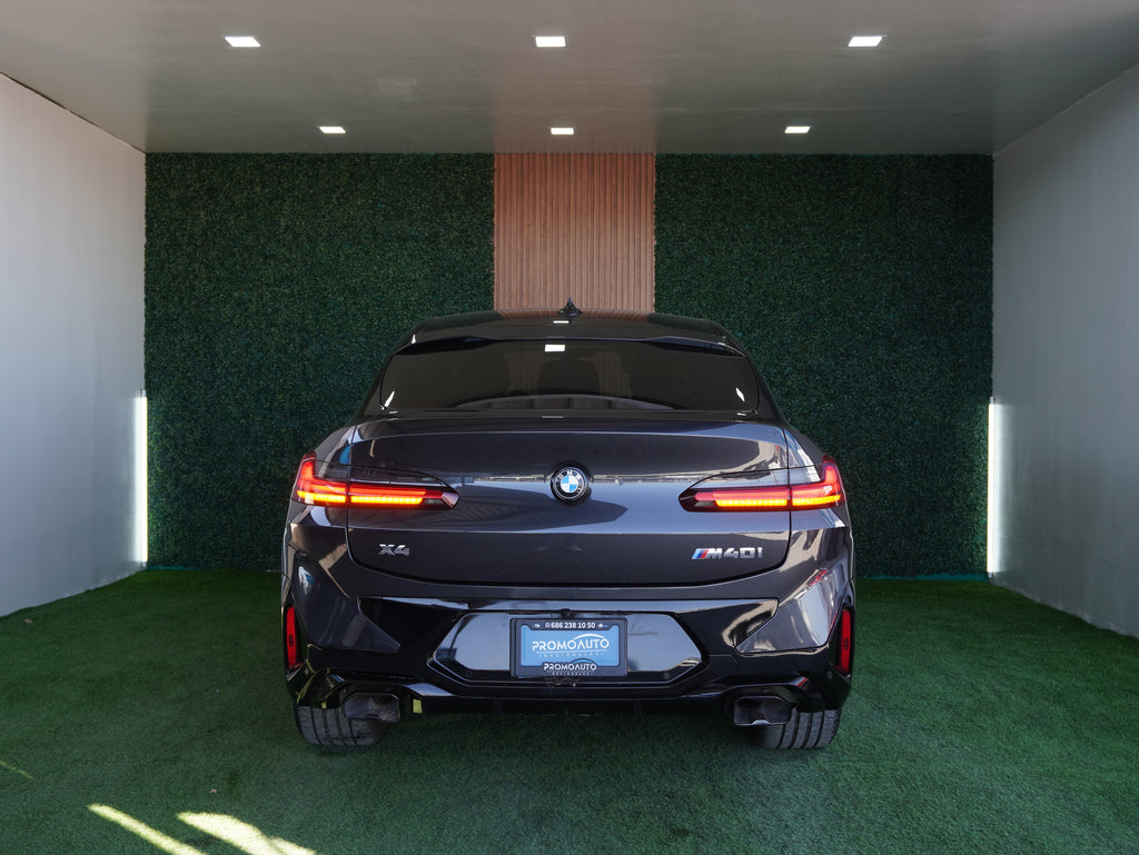 BMW X4 M40i 2025