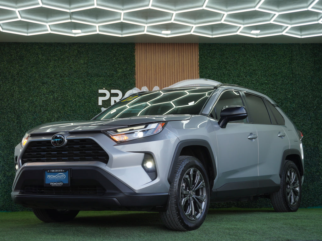 Toyota RAV4 XLE 2022