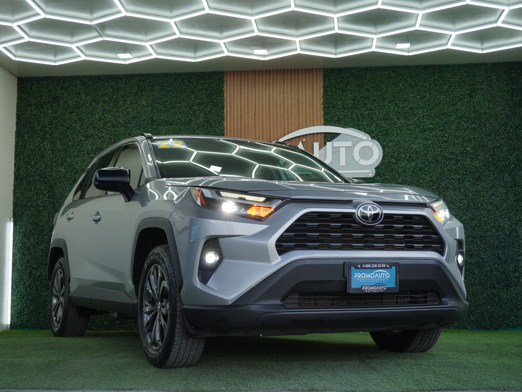 Toyota RAV4 XLE 2022