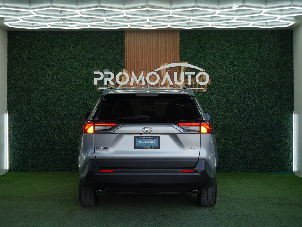 Toyota RAV4 XLE 2022