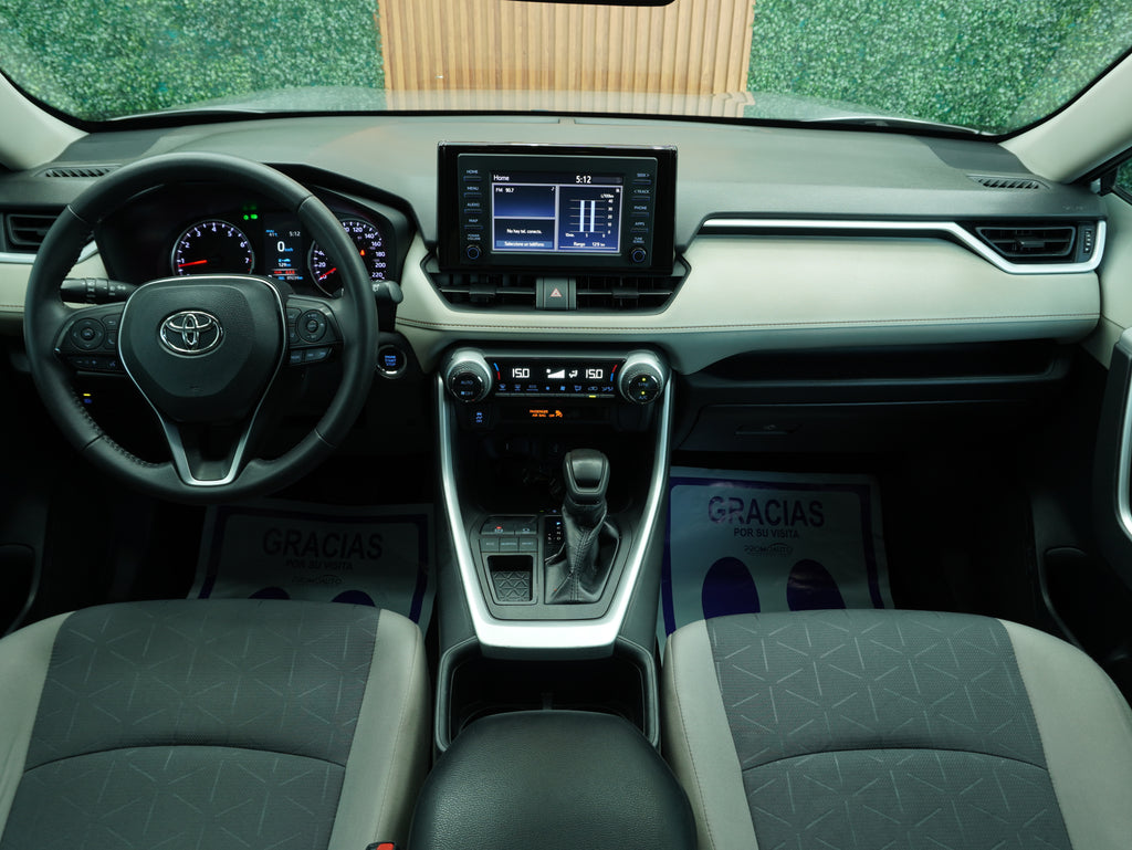 Toyota RAV4 XLE 2022