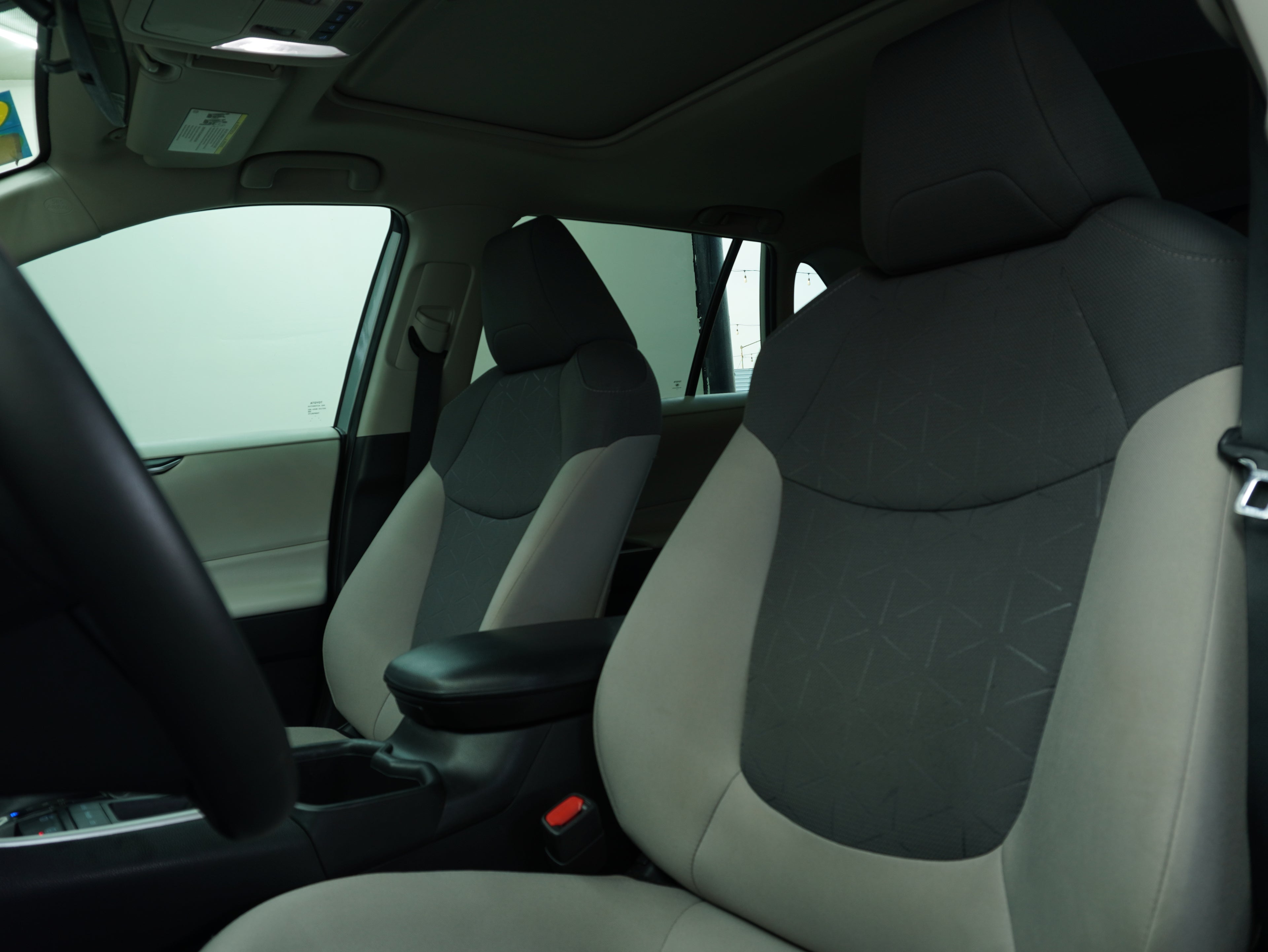 Toyota RAV4 XLE 2022