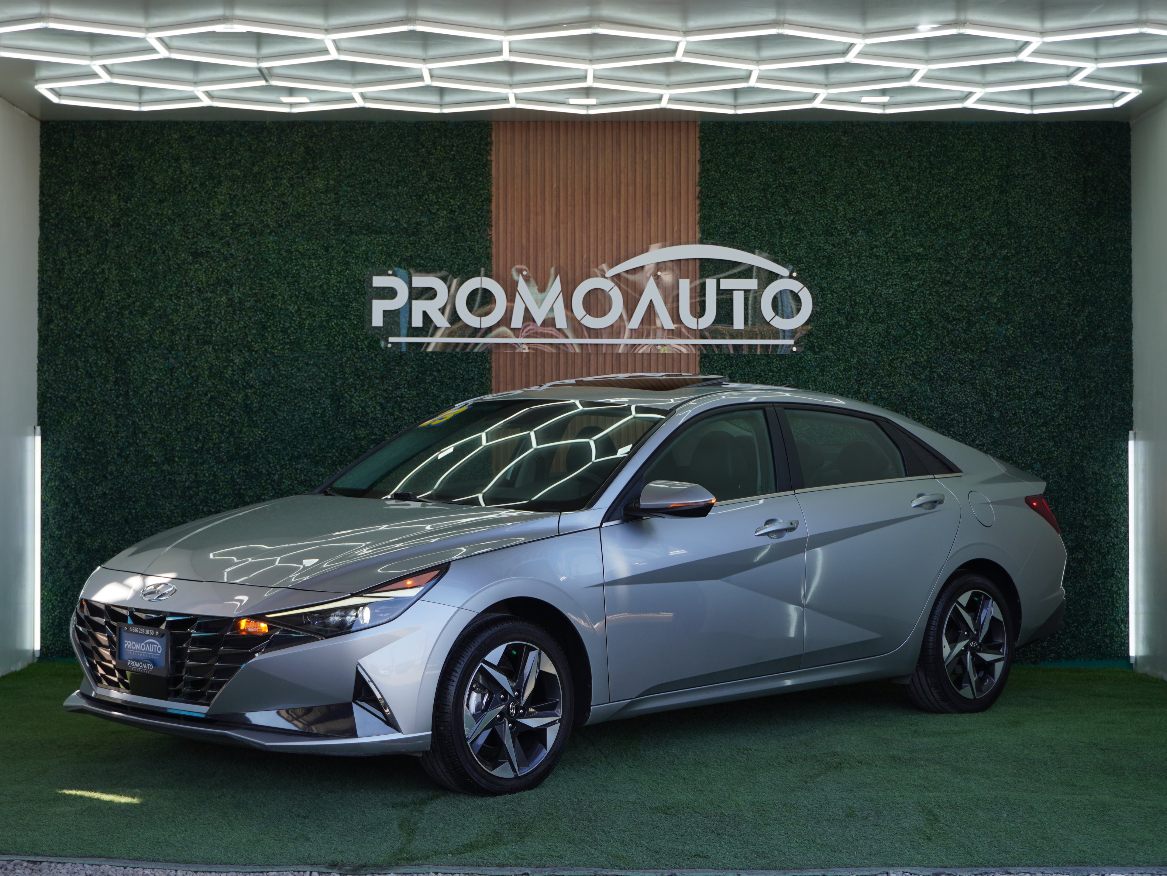 Hyundai Elantra Limited Tech 2023