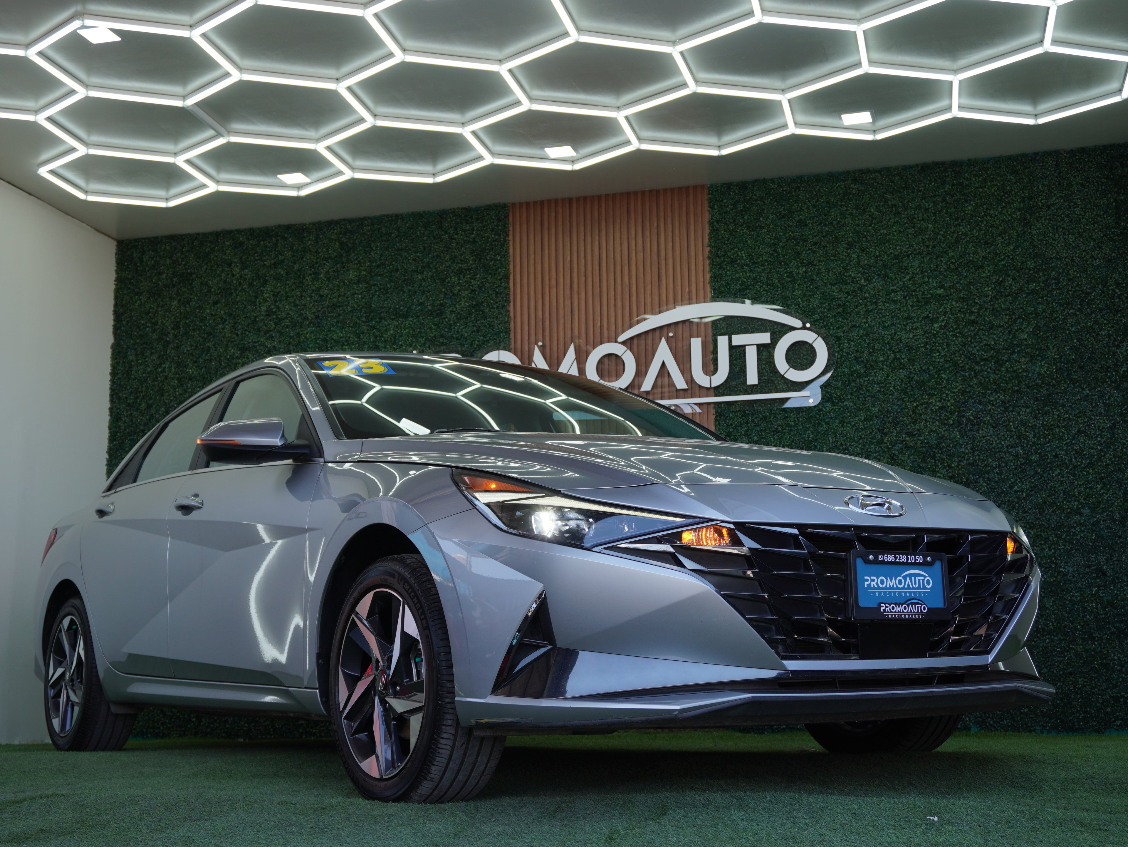 Hyundai Elantra Limited Tech 2023