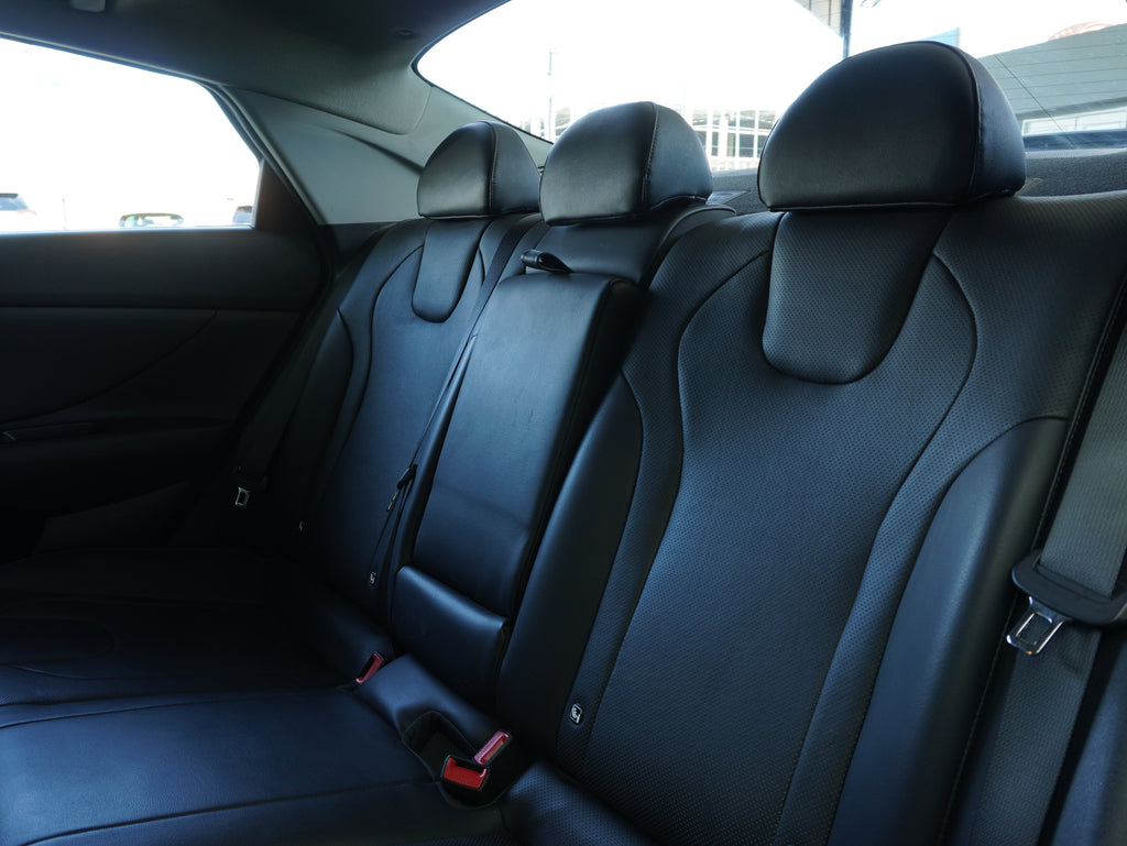 Hyundai Elantra Limited Tech 2023