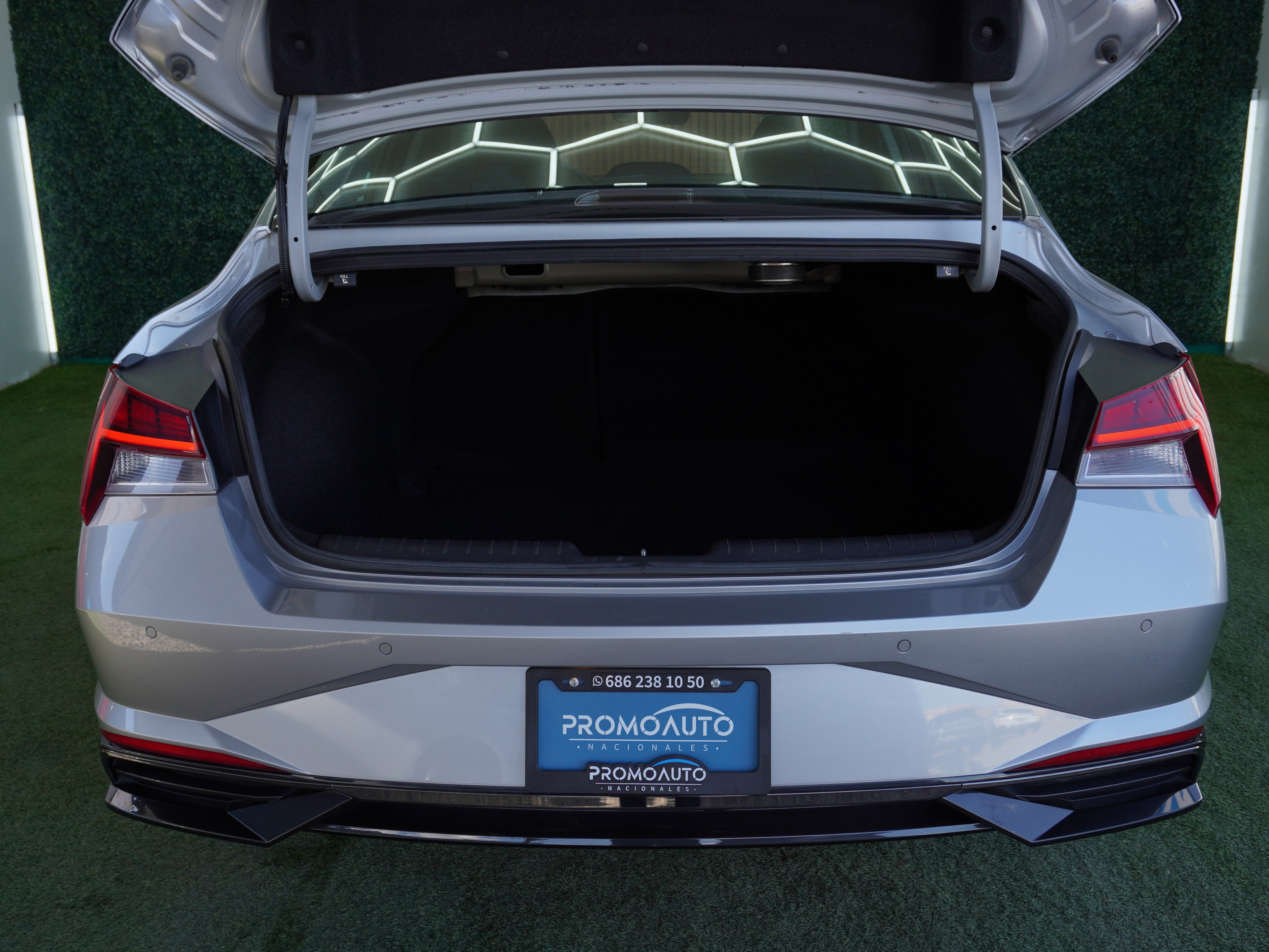 Hyundai Elantra Limited Tech 2023