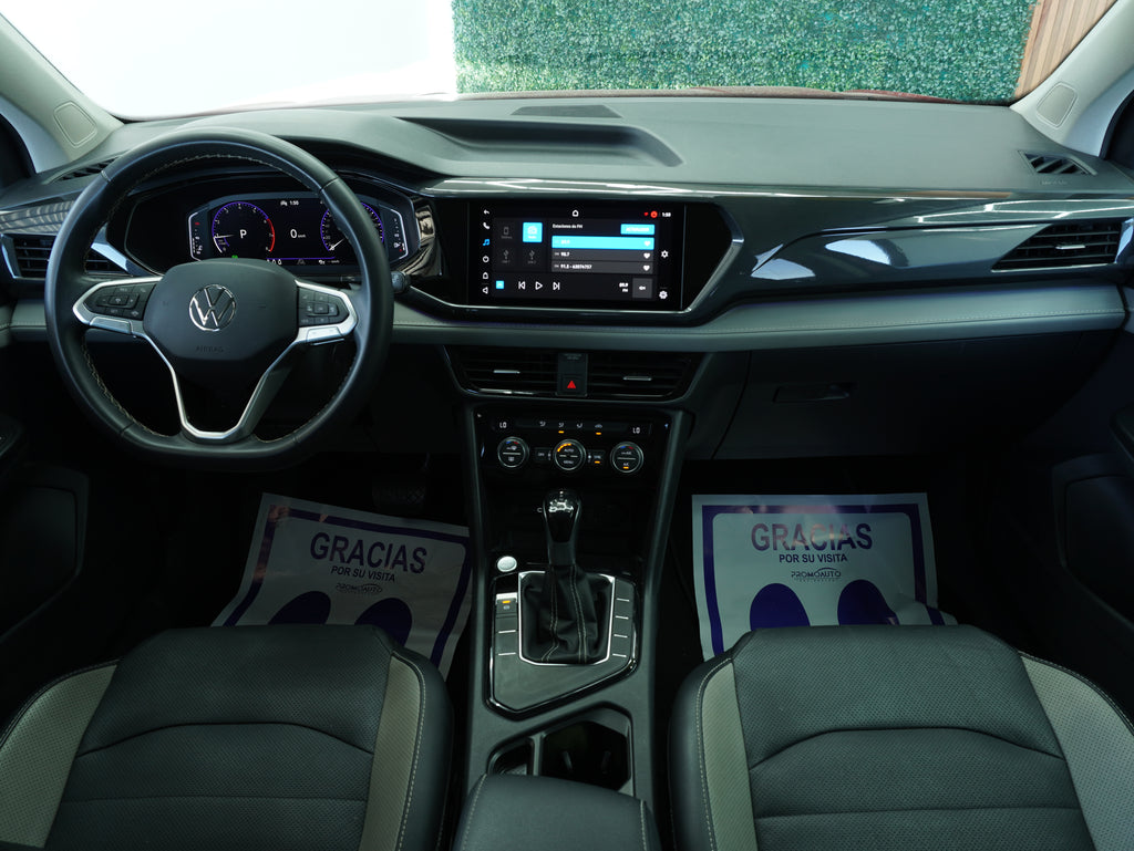 Volkswagen Taos Highline 2023