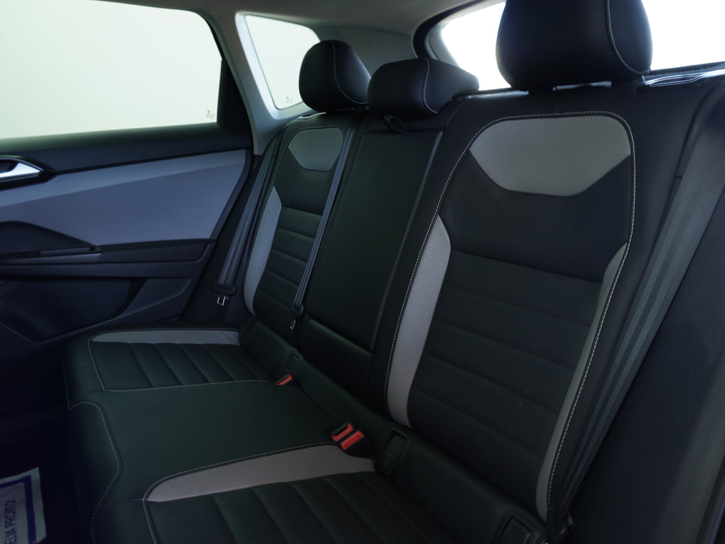 Volkswagen Taos Highline 2023