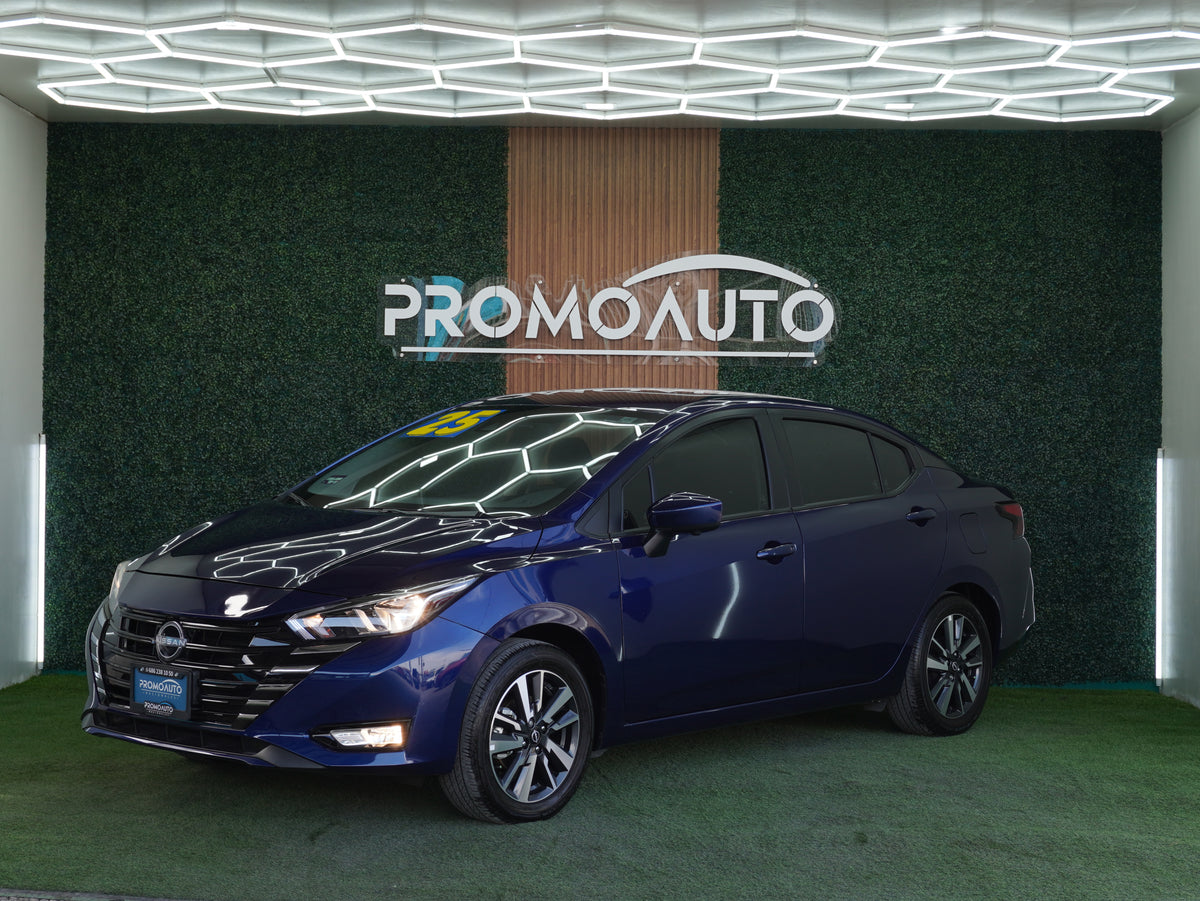 Nissan Versa Advance 2025