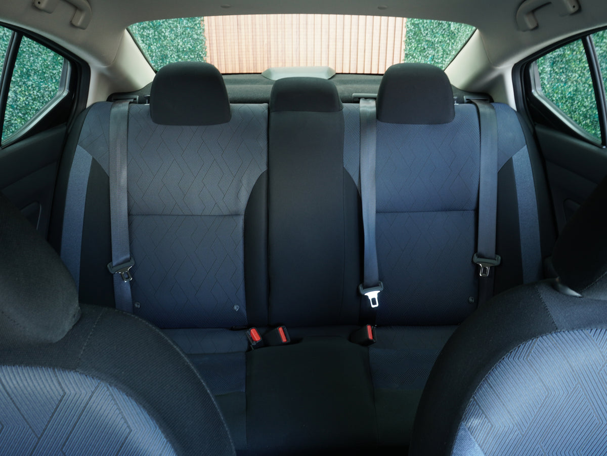 Nissan Versa Advance 2025