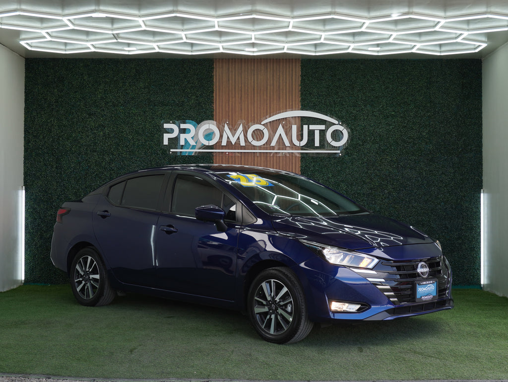 Nissan Versa Advance 2025