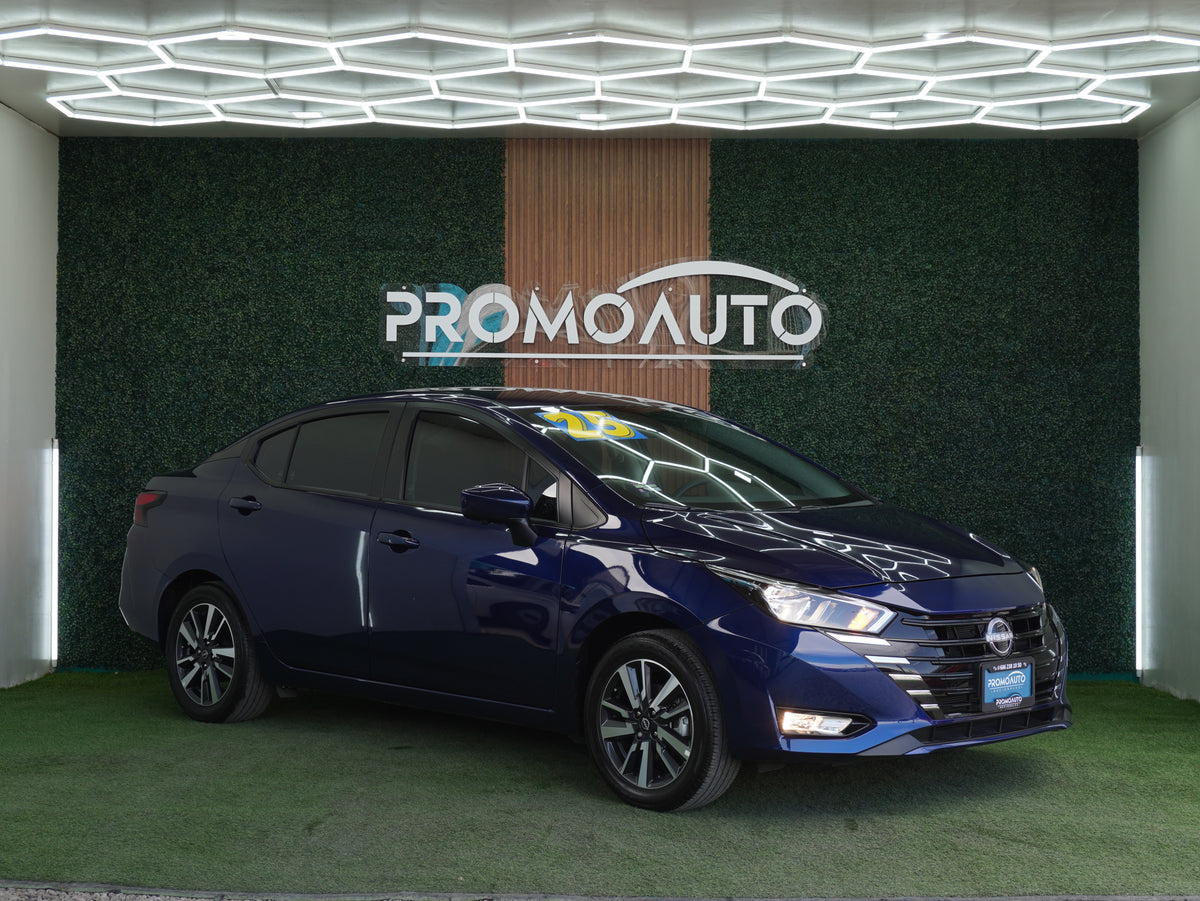 Nissan Versa Advance 2025