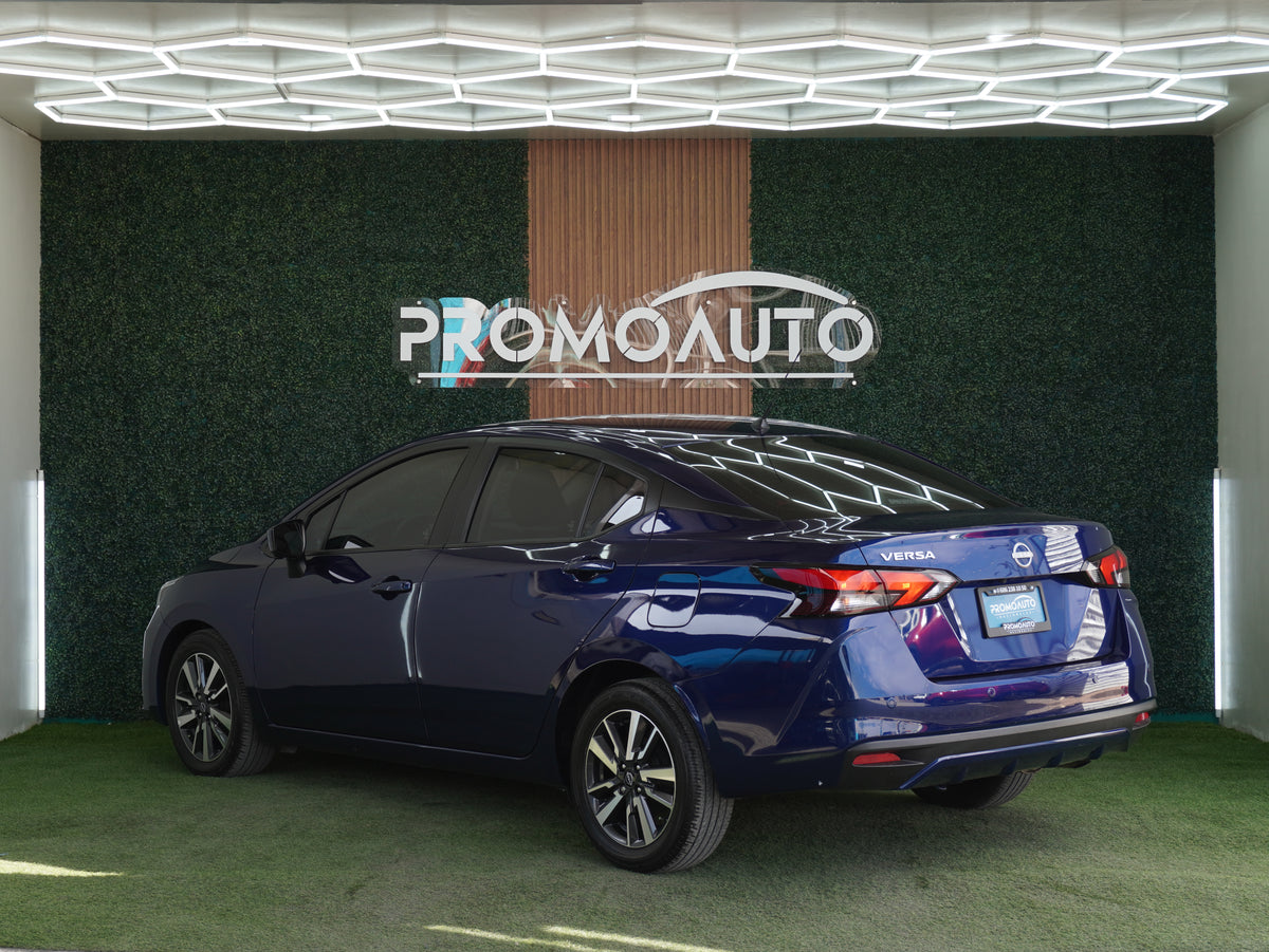 Nissan Versa Advance 2025