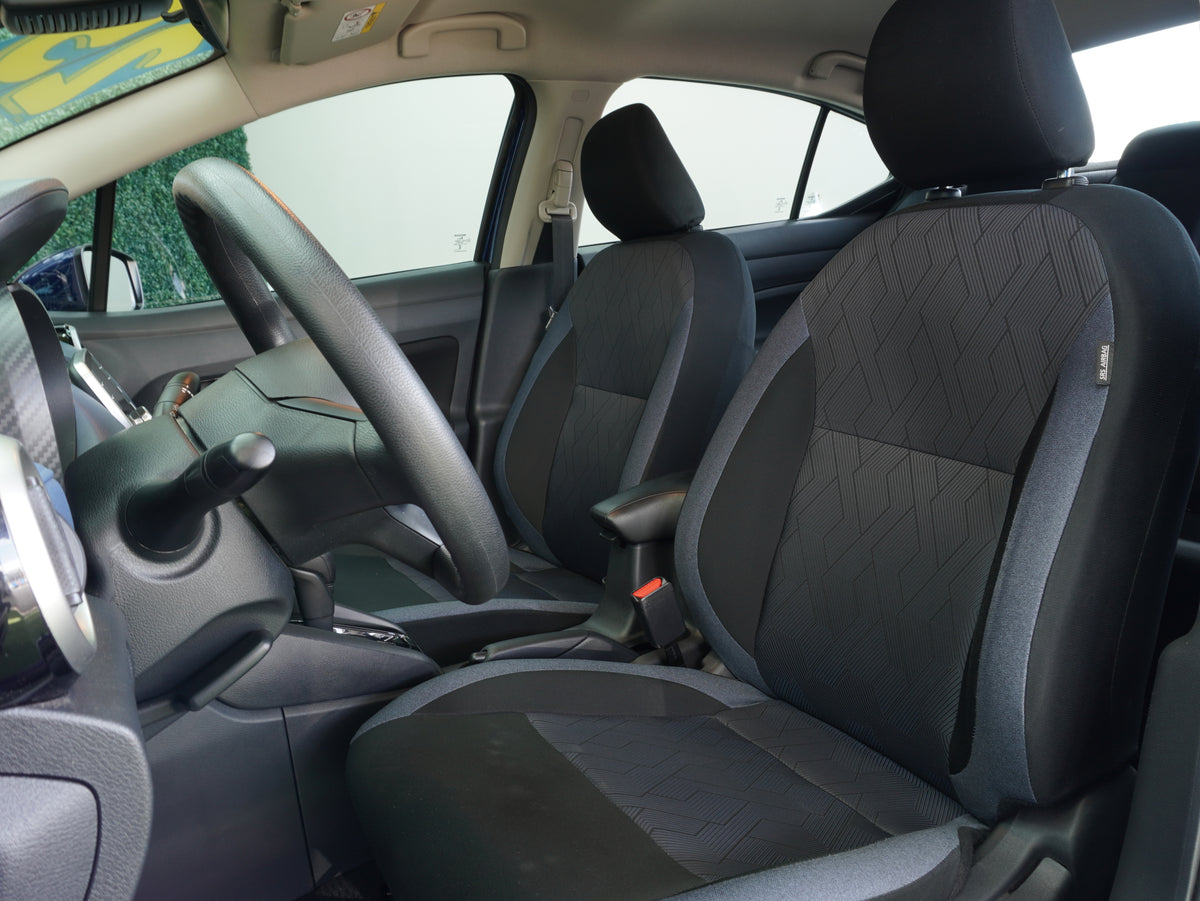 Nissan Versa Advance 2025