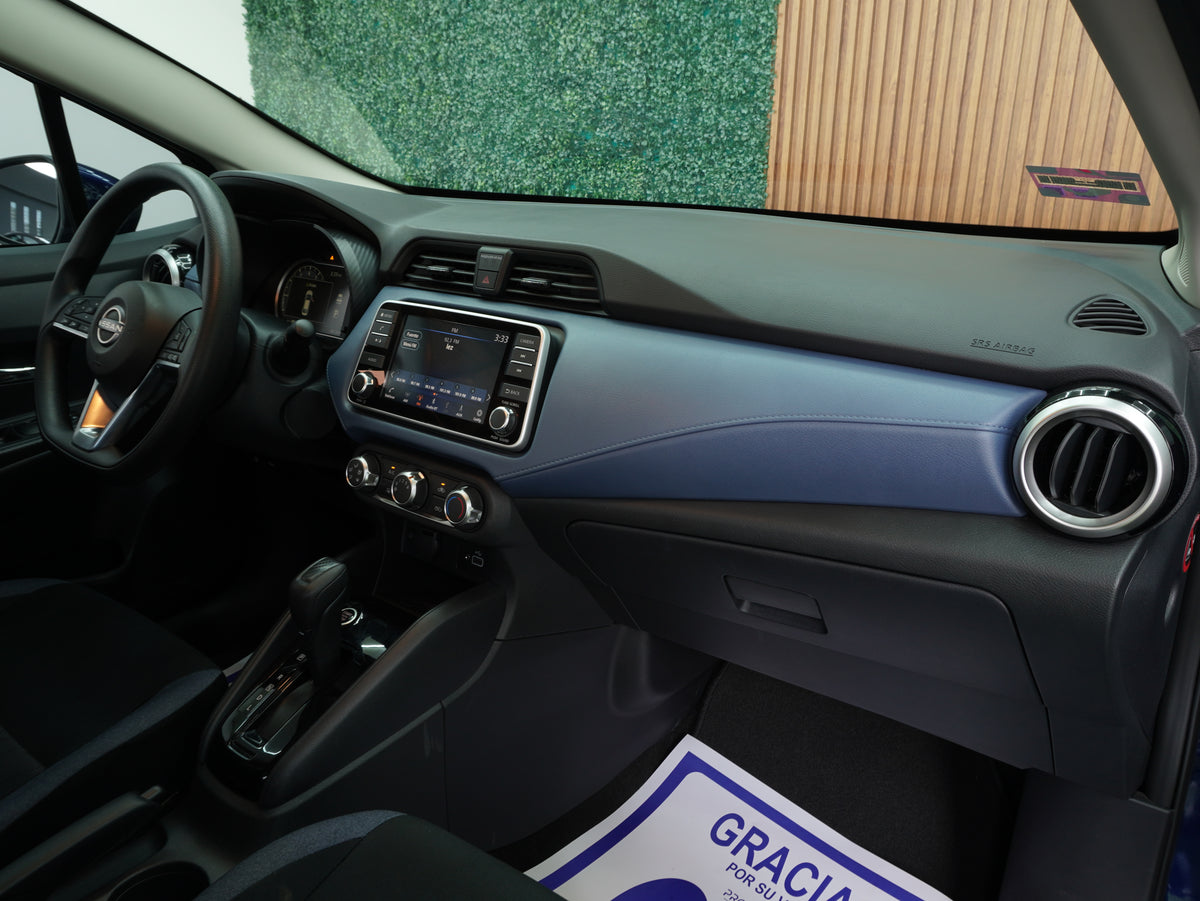 Nissan Versa Advance 2025