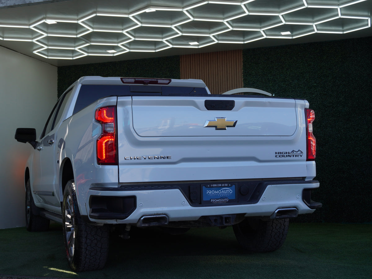 Chevrolet Cheyenne High Country 2024