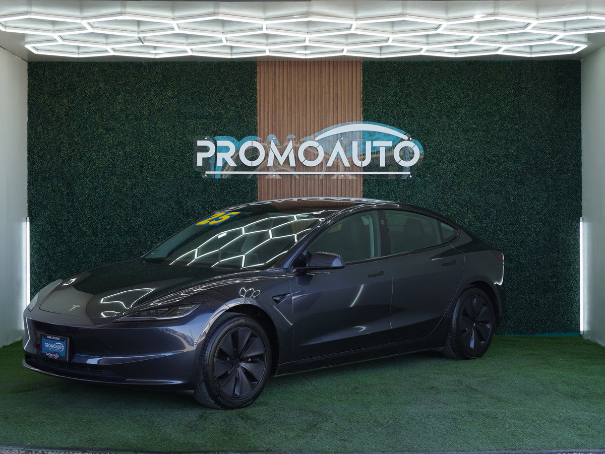 Tesla Model 3 2025
