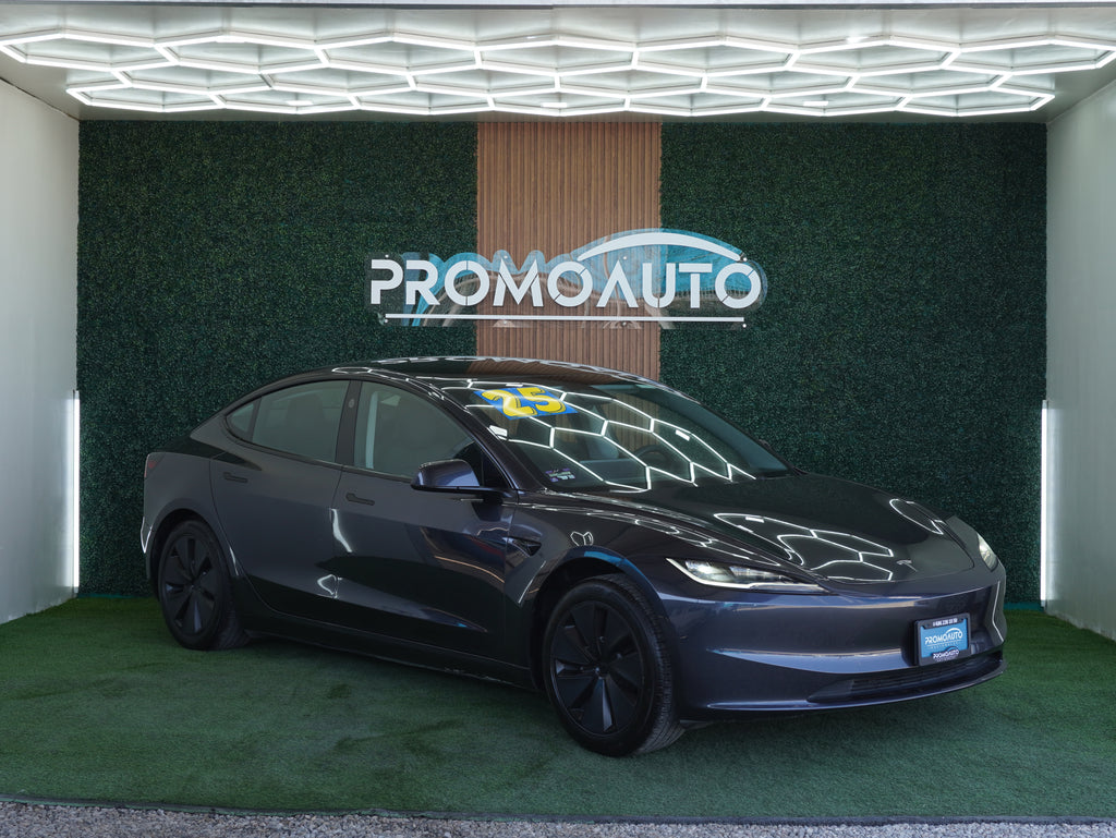 Tesla Model 3 2025