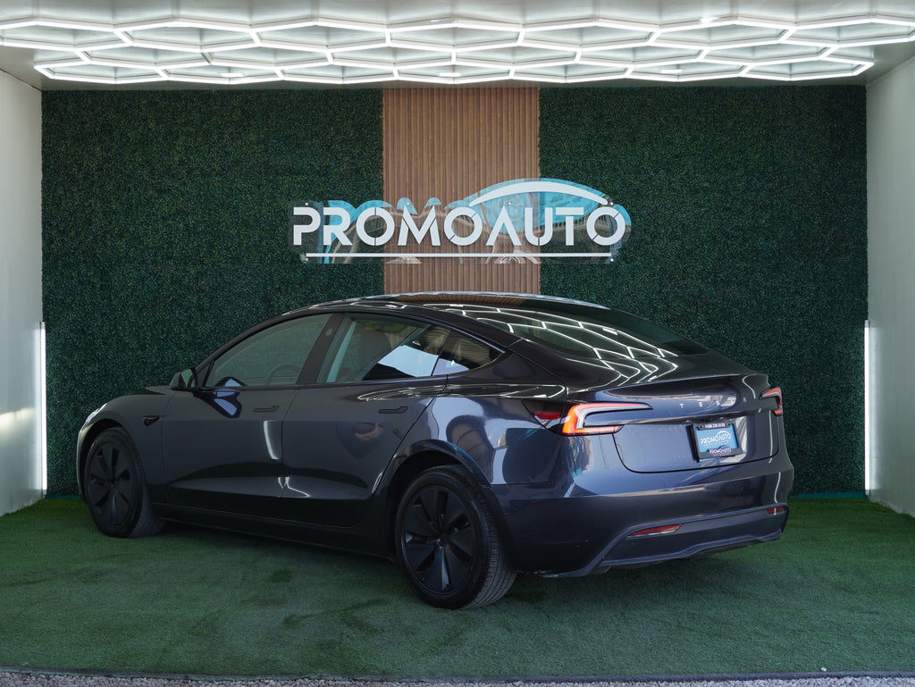 Tesla Model 3 2025