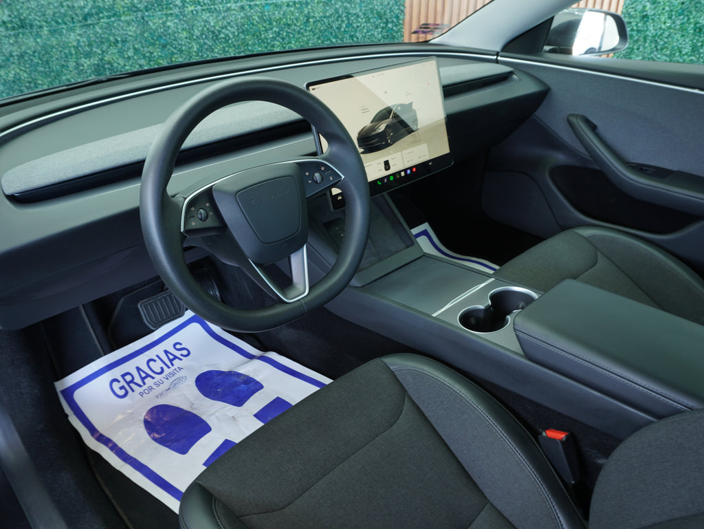Tesla Model 3 2025