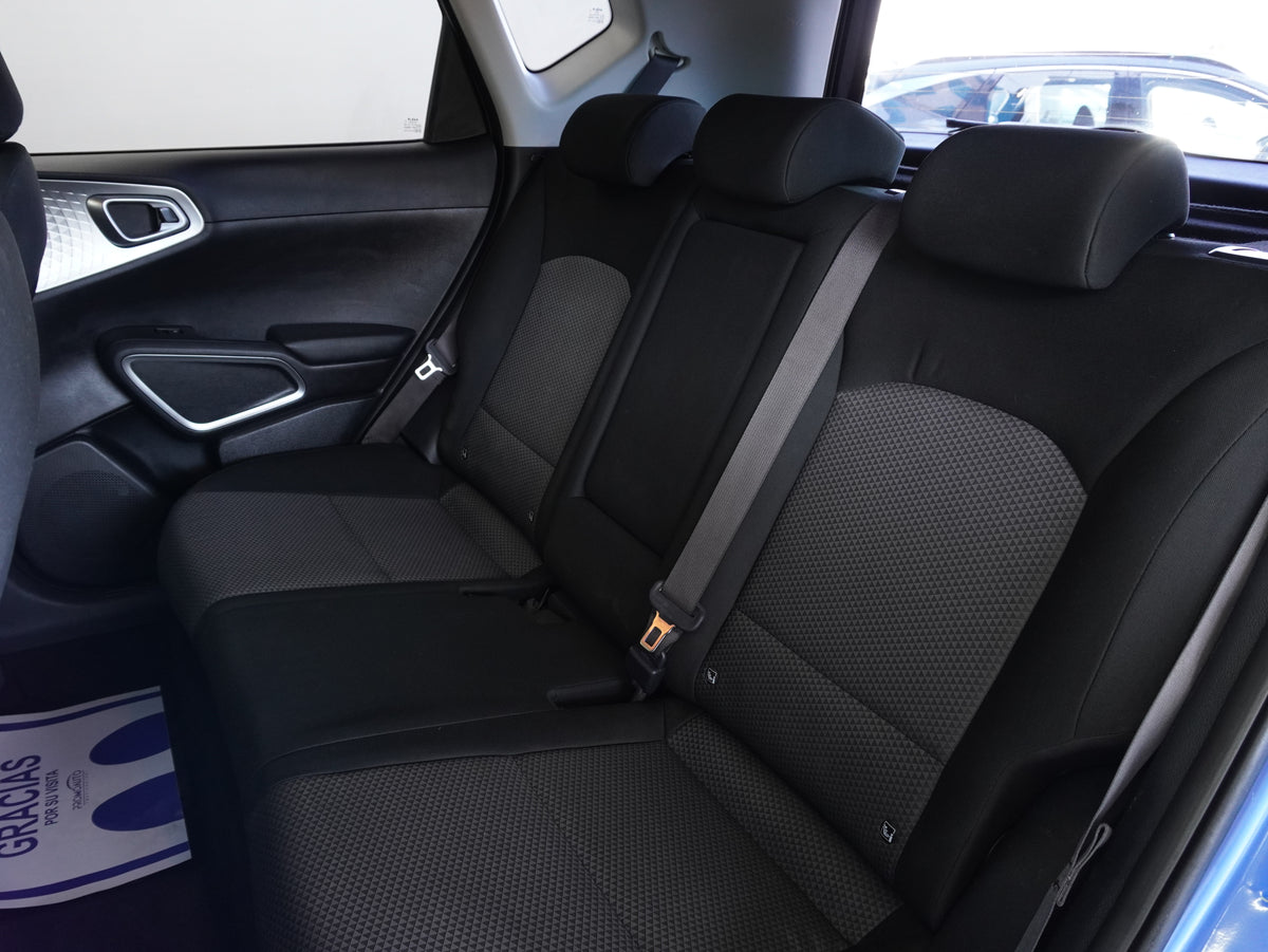 Kia Soul LX 2022