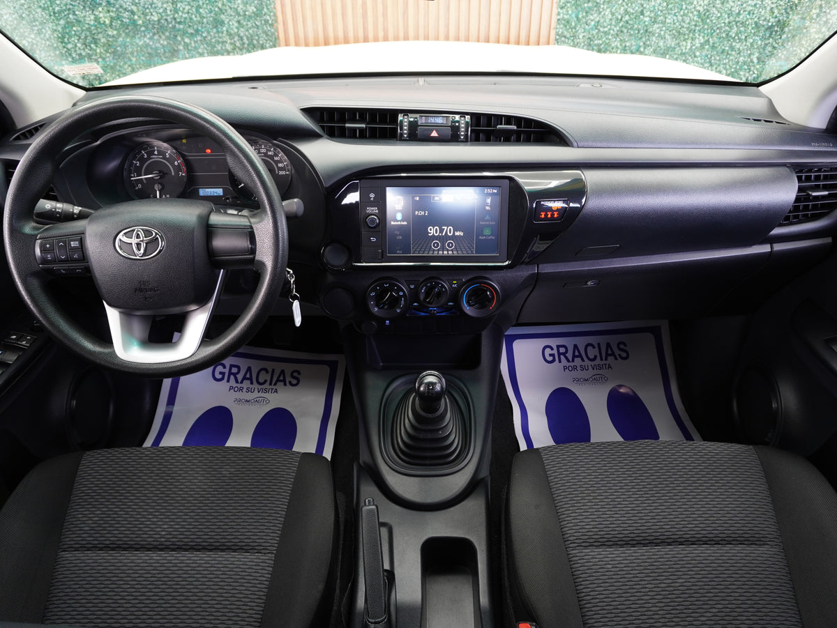 Toyota Hilux Doble Cabina SR 2021